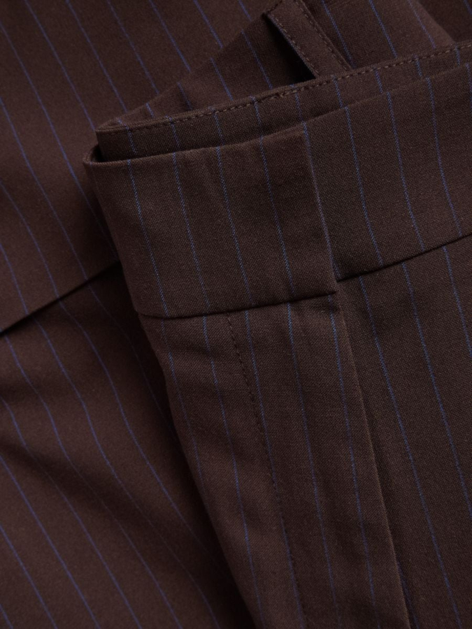 מכנסיים רחבים