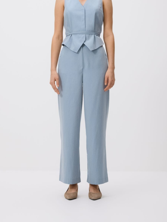 מכנסיים רחבים