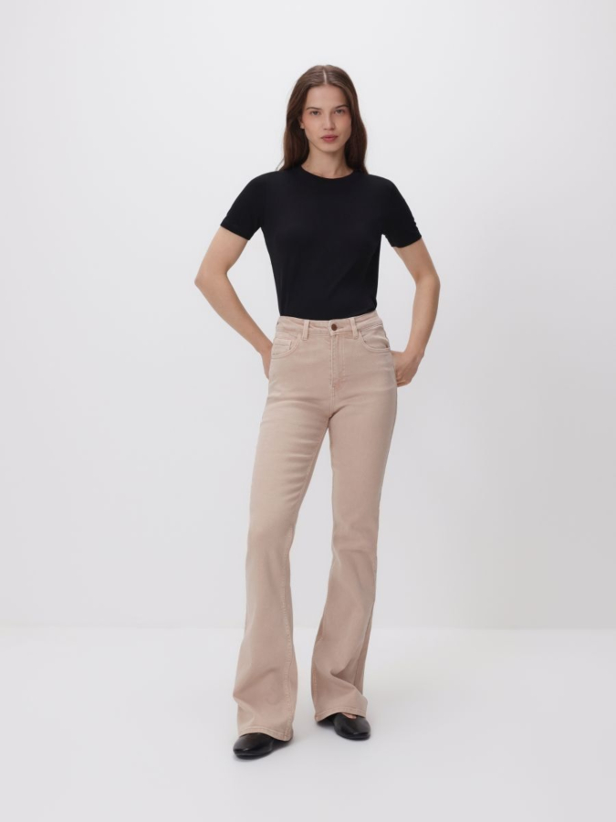 ג'ינס מתרחב high waist