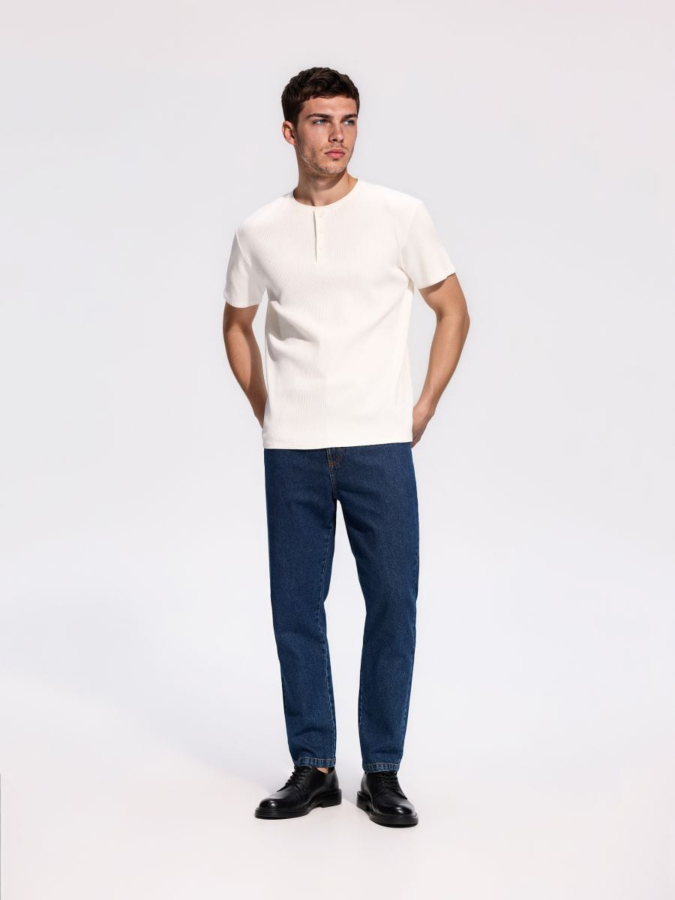 חולצת Henley בגזרת Slim Fit