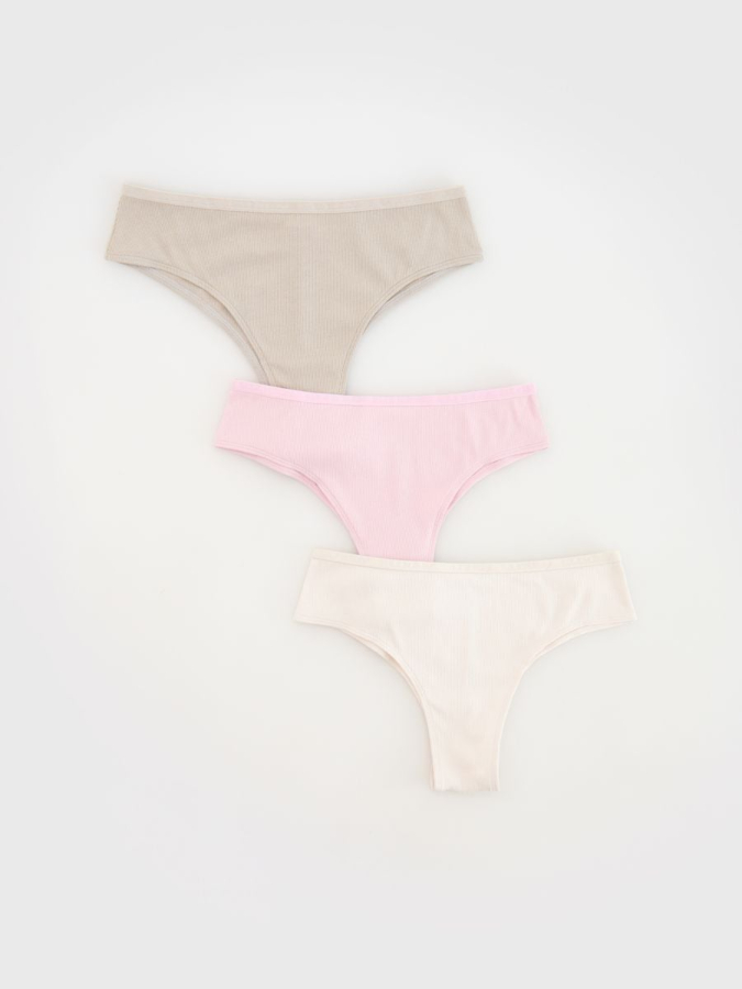 שלישיית תחתונים בגזרת ברזילאי