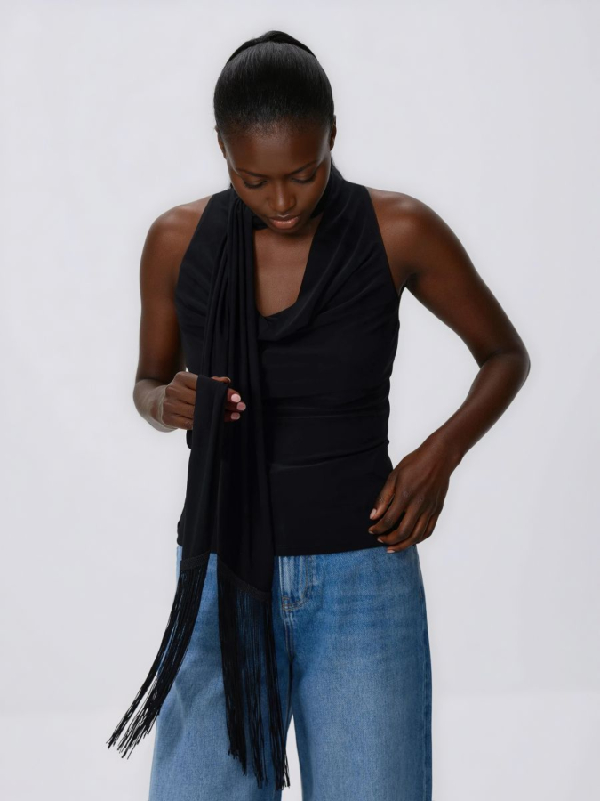 חולצה עם צעיף