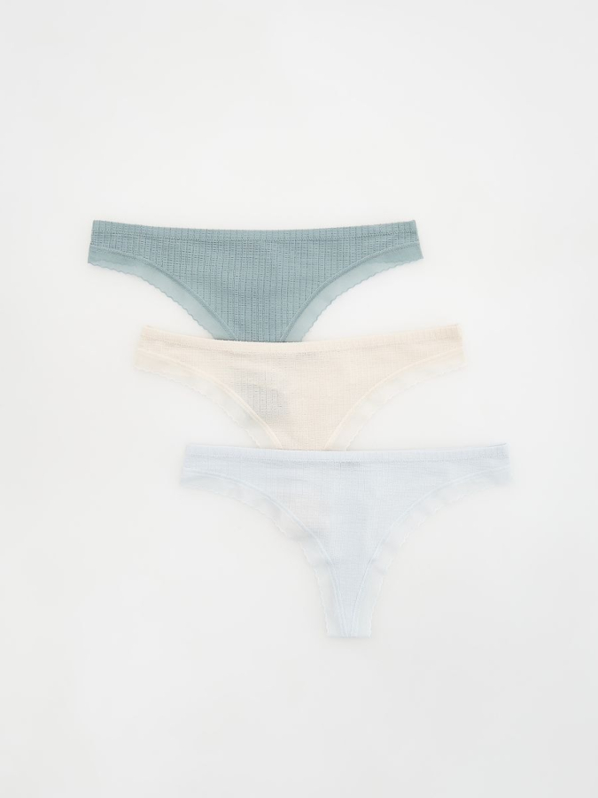 שלישיית חוטיני