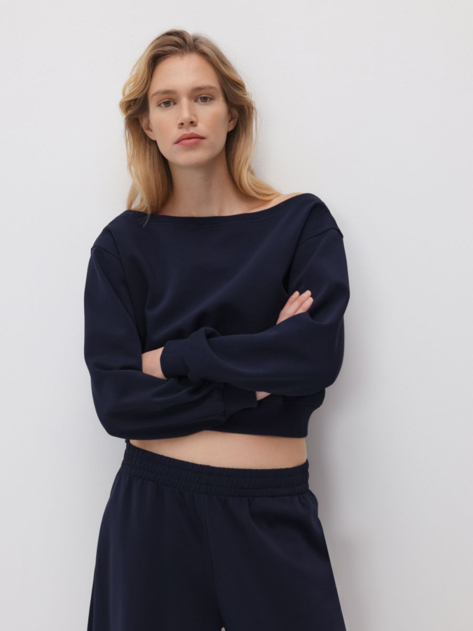 סווטשירט אוף שולדר