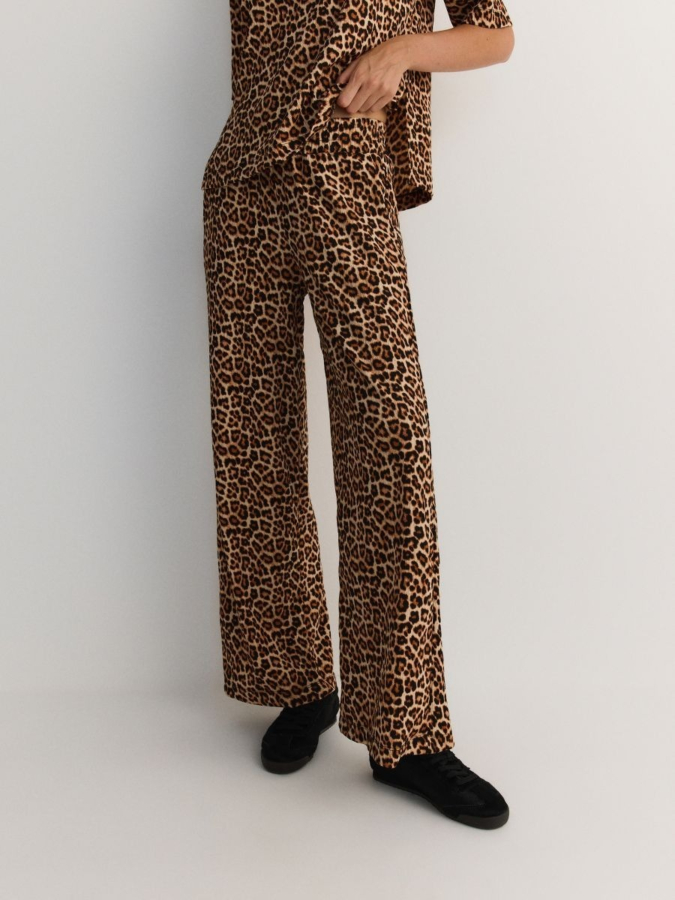 מכנסיים ארוכים בטקסטורת ריב