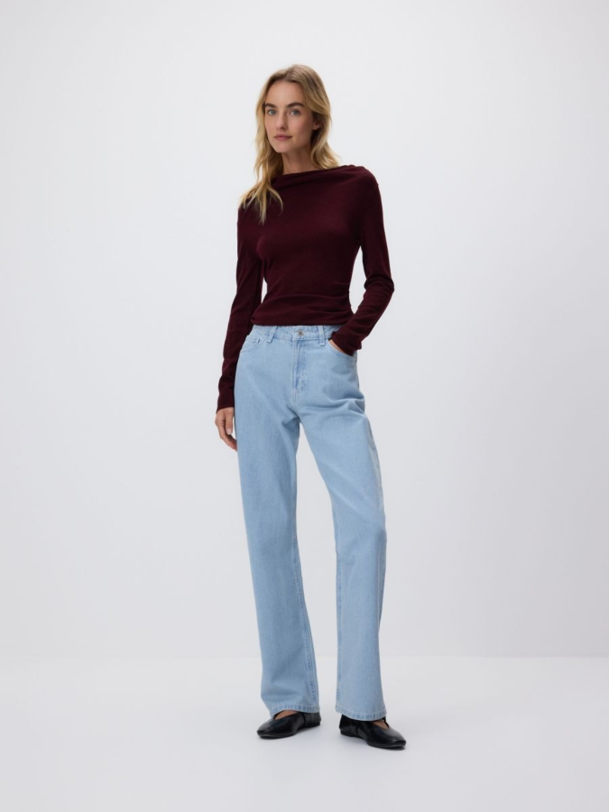 ג'ינס בגזרת Straight