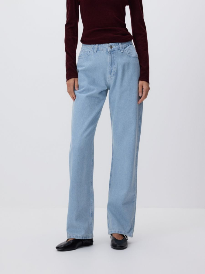 ג'ינס בגזרת Straight