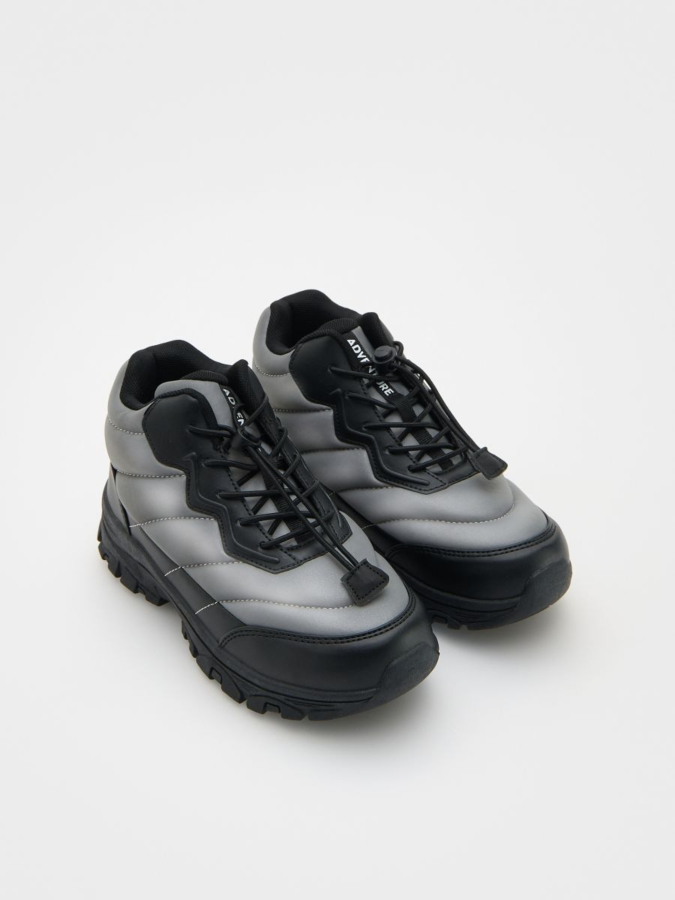 MEN`S TREKKING SHOES
