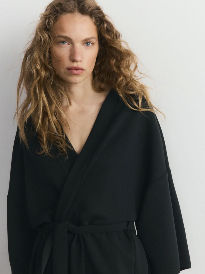 קימונו מודל