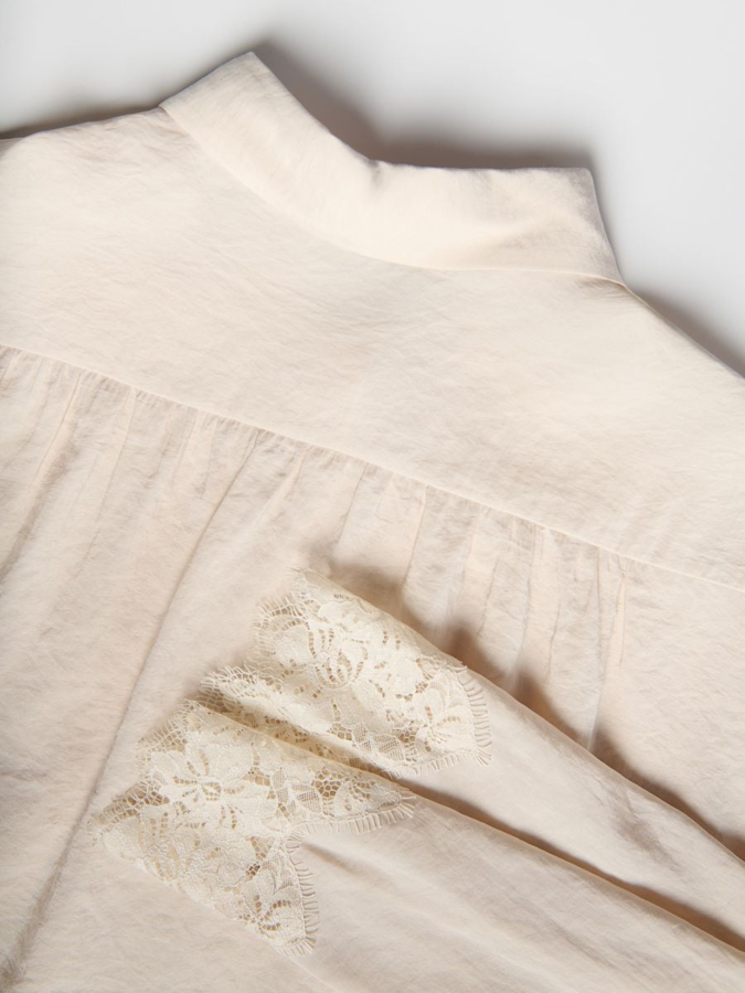 חולצת מודל מכופתרת