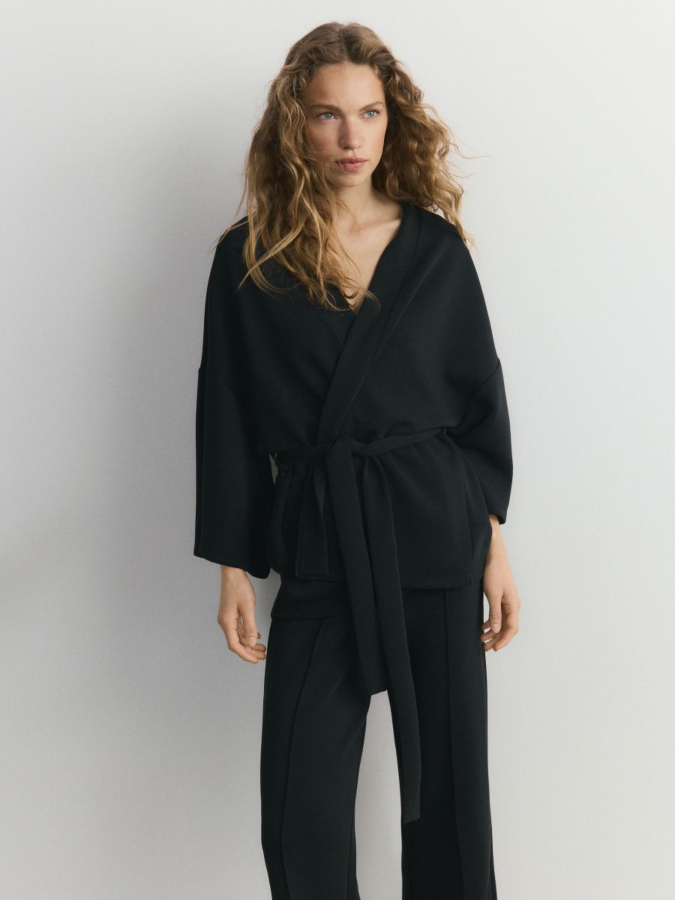 מכנסי מודל רחבים