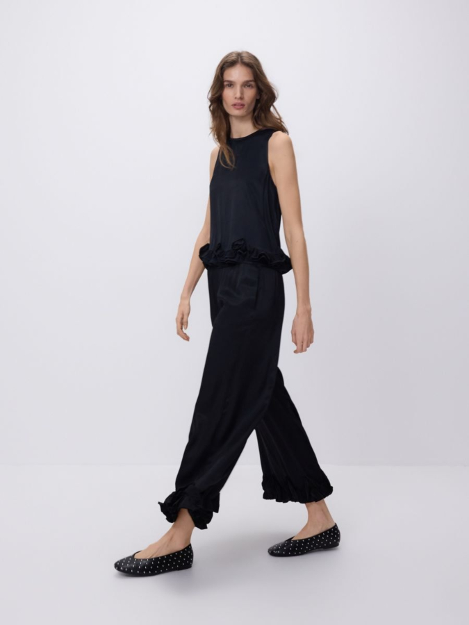 מכנסי ויסקוזה עם קפלים