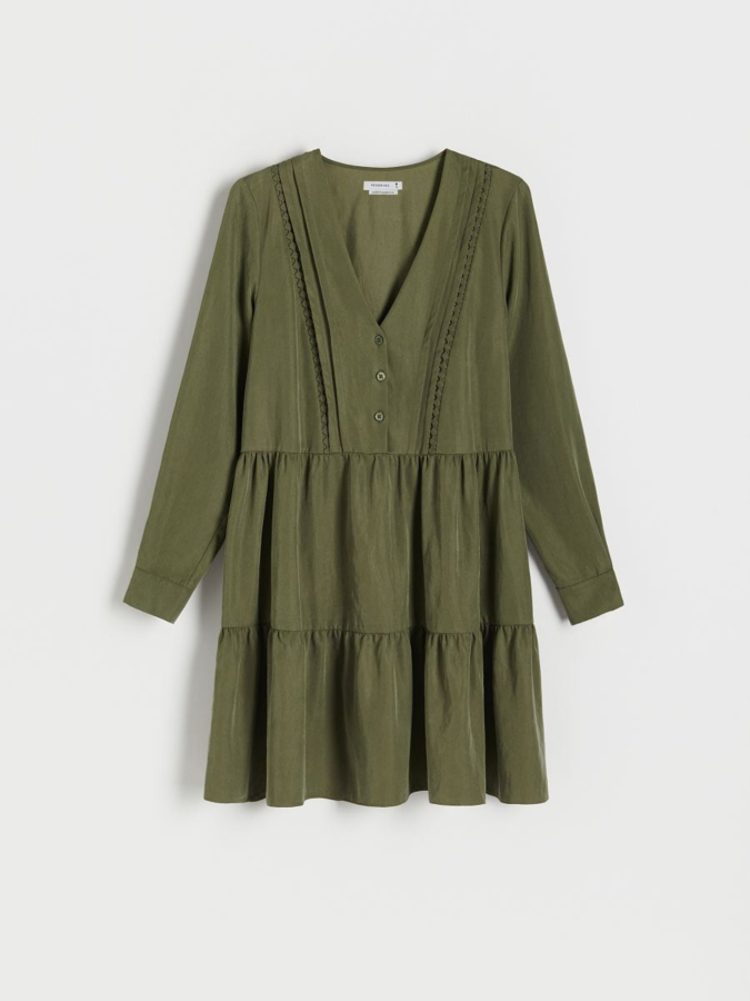 שמלה קצרה עם קפלים