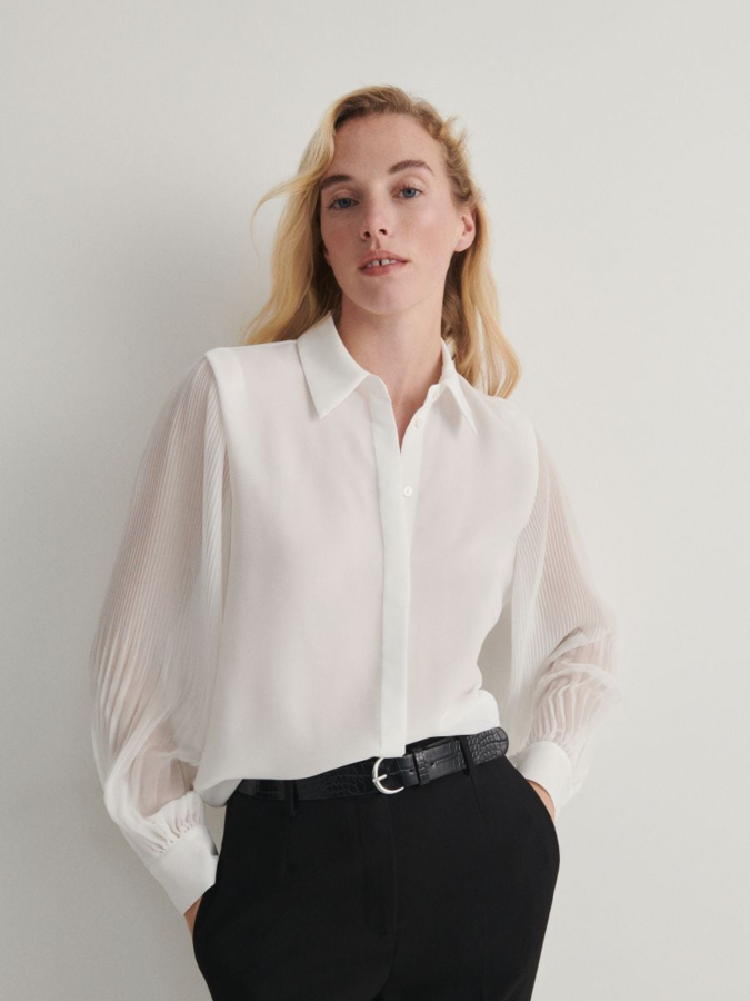 חולצה אלגנטית עם שרוולים מעוצבים