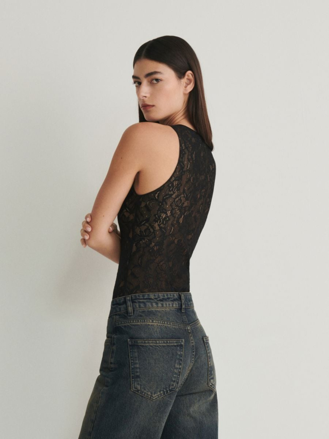 בגד גוף תחרה