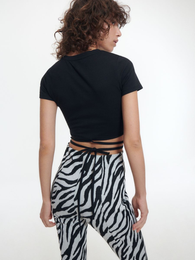 קרופ טופ מכותנה עשירה