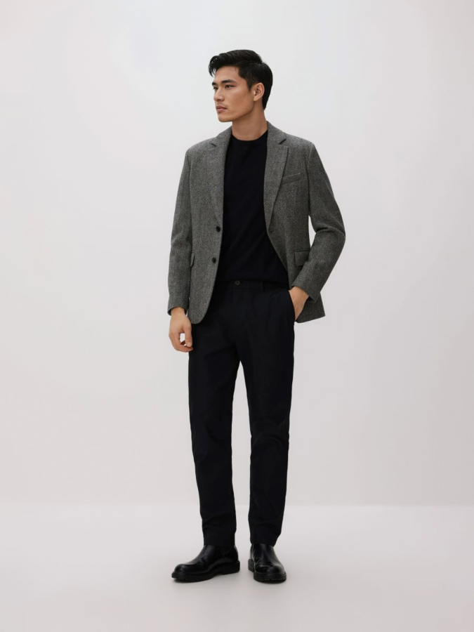 מכנסי צ'ינו בגזרת Slim Fit