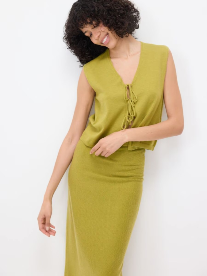 חצאית מידי בתערובת צמר