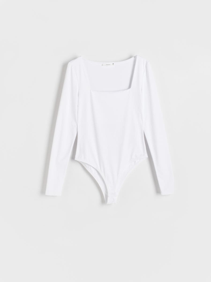 בגד גוף בגזרת Fit