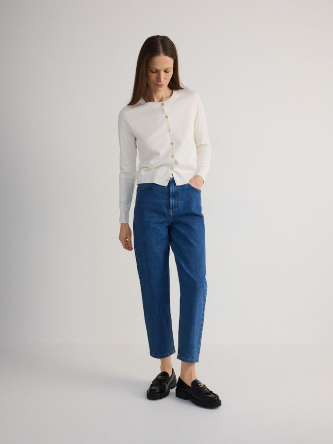 מכנסי ג'ינס גזרה ישרה