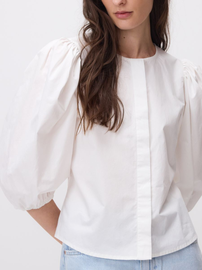 חולצת כותנה עם שרוולים נפוחים