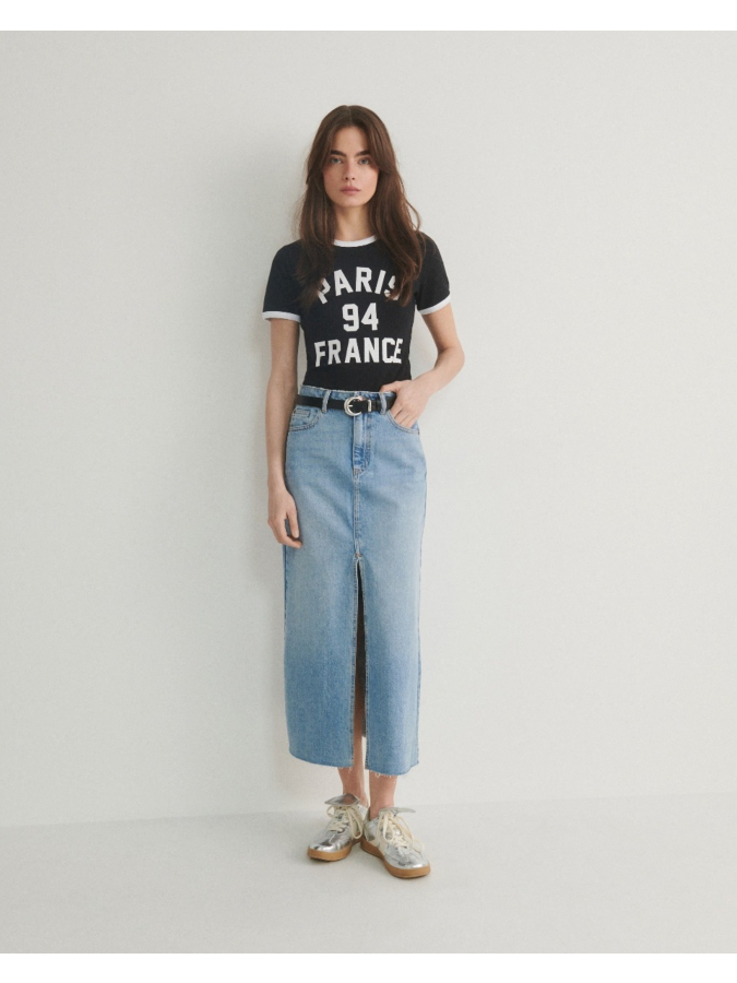 טי שירט קצרה עם דפוס