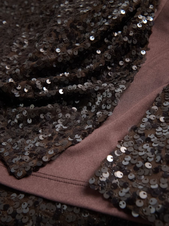 חצאית מידי פייטים