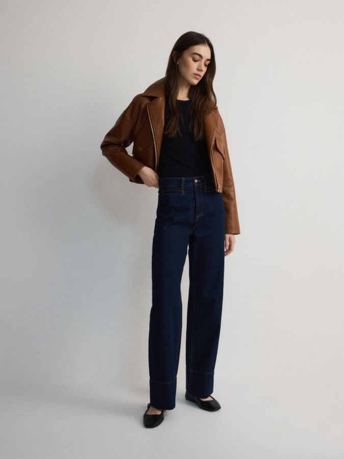 מכנסי ג'ינס בגזרה רחבה