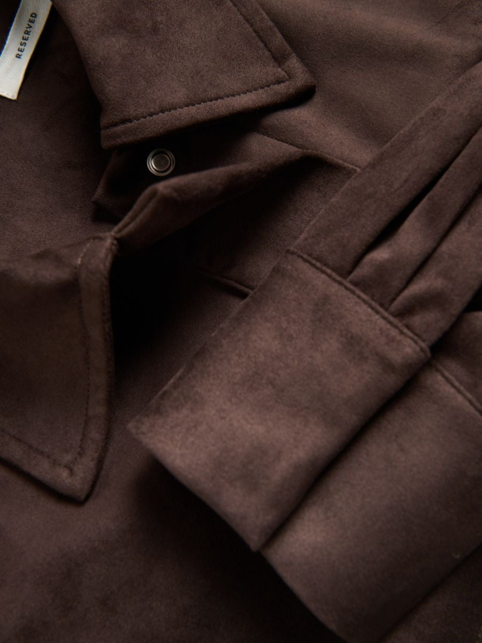 חולצה מכופתרת דמוי זמש