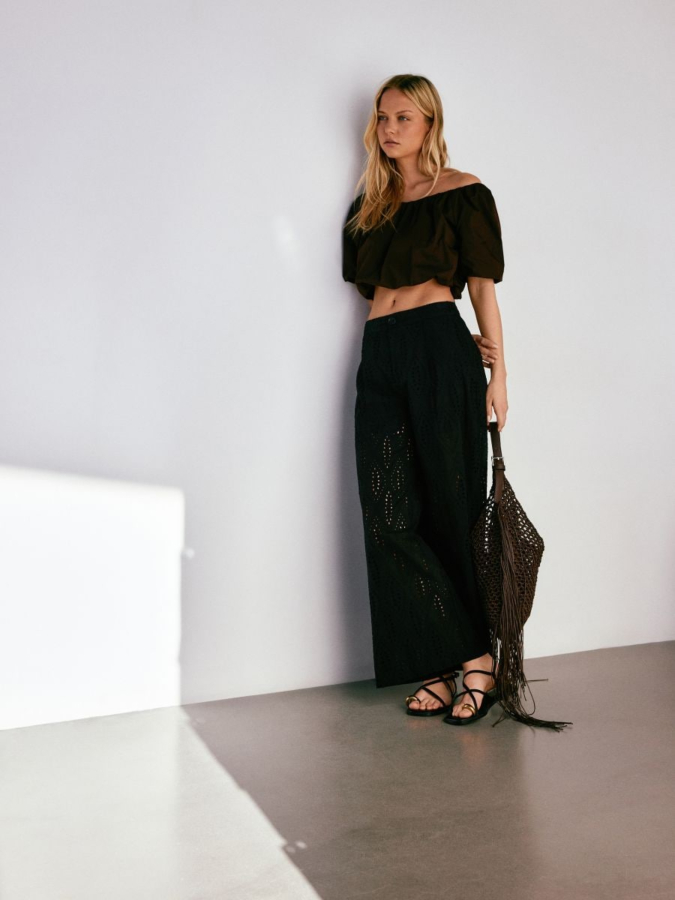 מכנסיים עם תחרה