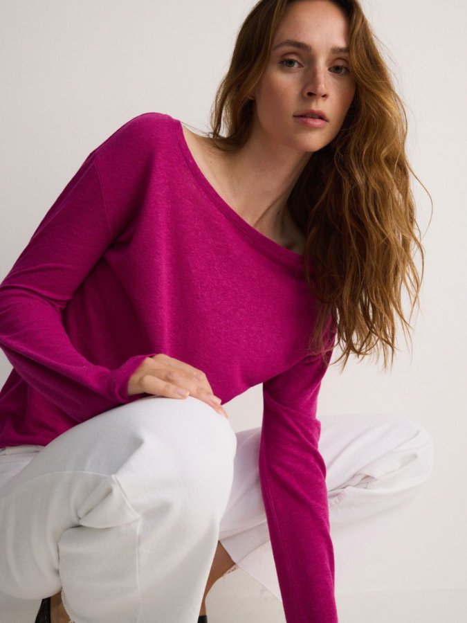 חולצה ארוכה דקה מחשוף סירה