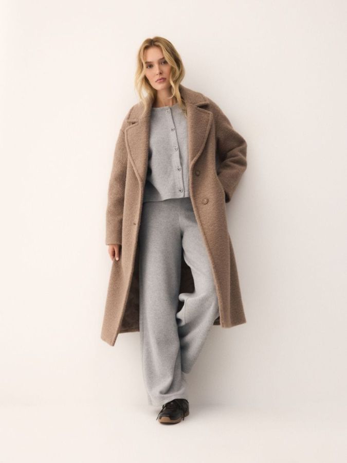 קרדיגן עם כפתורים מעוצבים