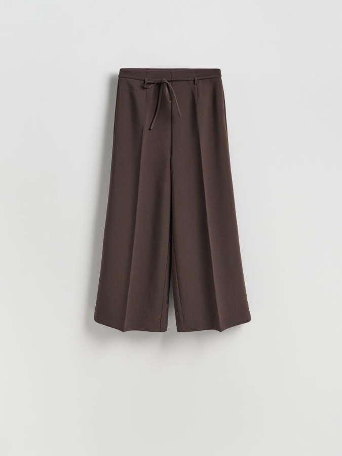 מכנסיים רחבים עם קשירה במותן