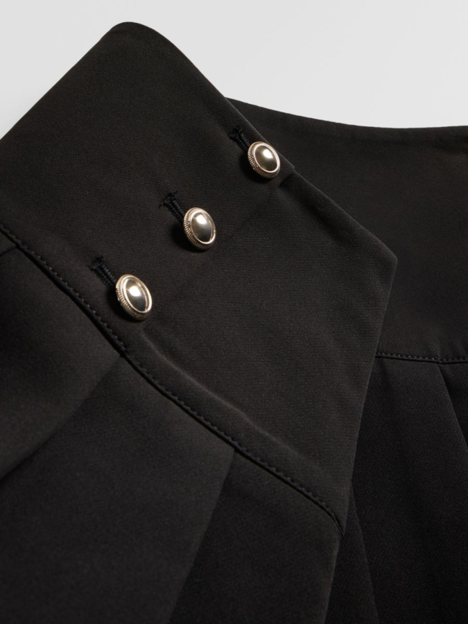 שורטס קפלים