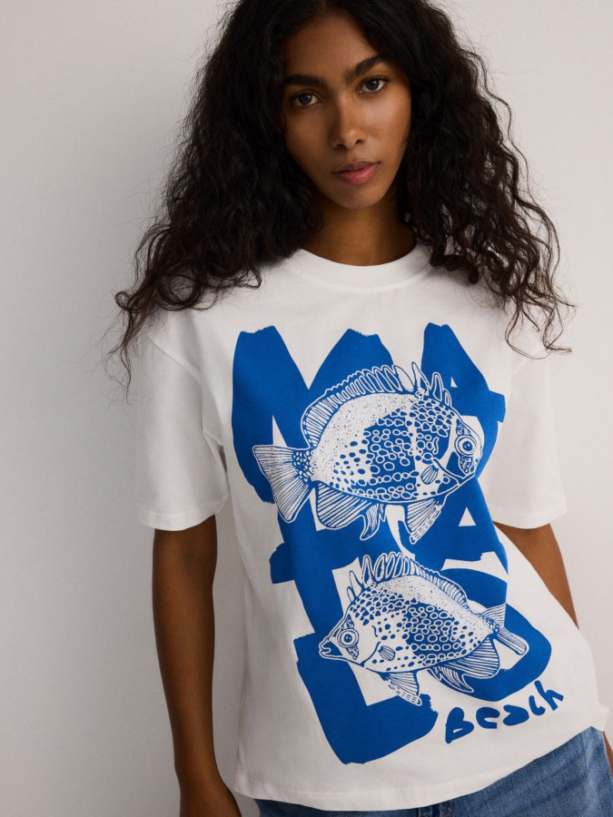 טי שירט עם הדפס