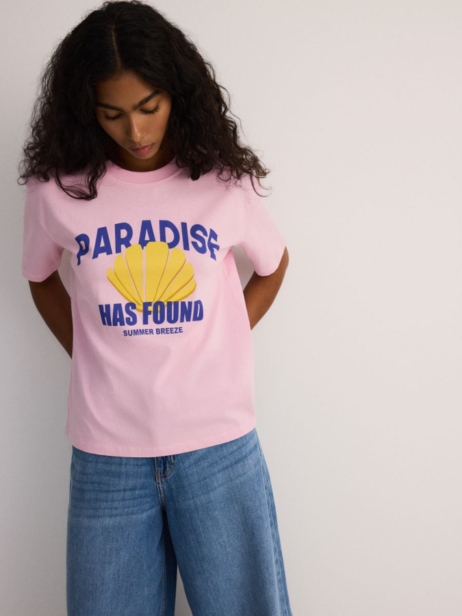 טי שירט עם הדפס