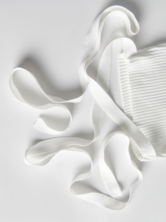 סריג בעיצוב מעטפת עם קשירה